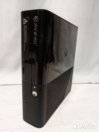 Xbox 360 E 500 GB