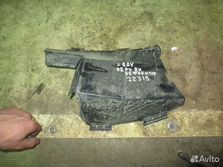 Дефлектор радиатора верхний правый LADA X-Ray