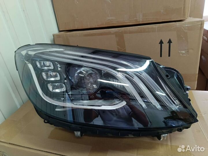 Правая фара Mercedes S class 2020