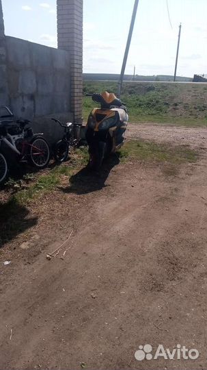 Продам скутер нужно ностоить карб