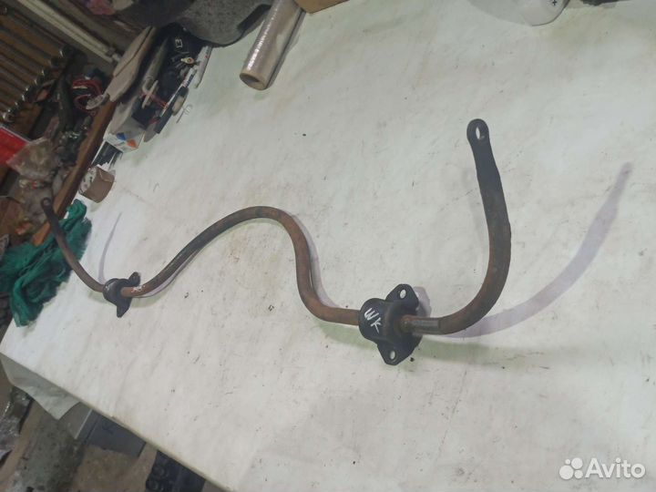 Стабилизатор задний Jeep Grand Cherokee WK WH