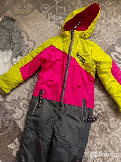 Зимний комбинезон для девочки