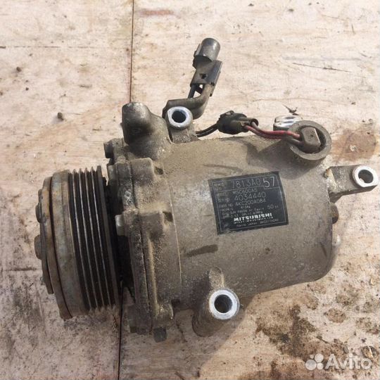 Компрессор кондиционера Mitsubishi Lancer 10