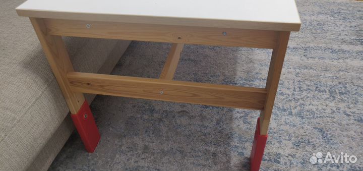 Стол IKEA детский деревянный с растущими ножками