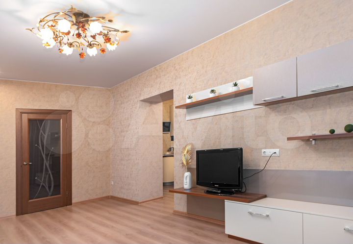 2-к. квартира, 82 м², 4/13 эт.