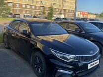 Kia Optima 2.0 MT, 2019, 36 000 км, с пробегом, цена 1 490 000 руб.