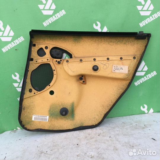 Обшивка двери задней левой Форд Фокус 1