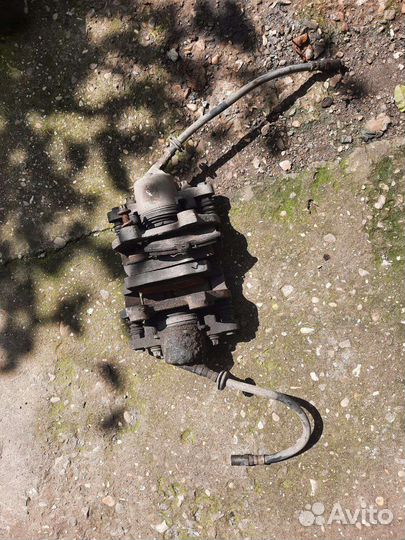 Супорта и тормозные диски на приору