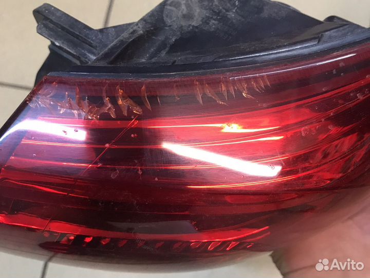 Фонарь наружний правый Kia Rio x-line