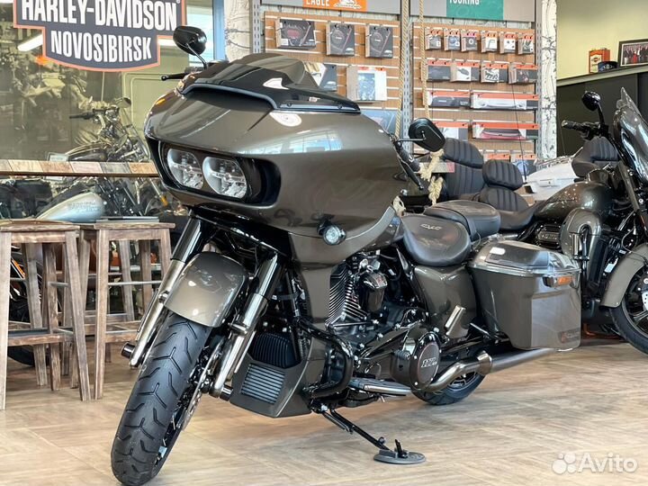 Harley-Davidson CVO Road Glide (Bronze Armor)