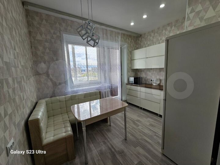 2-к. квартира, 55 м², 9/9 эт.