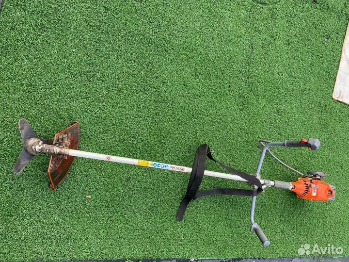 Газонокосилка бензиновая