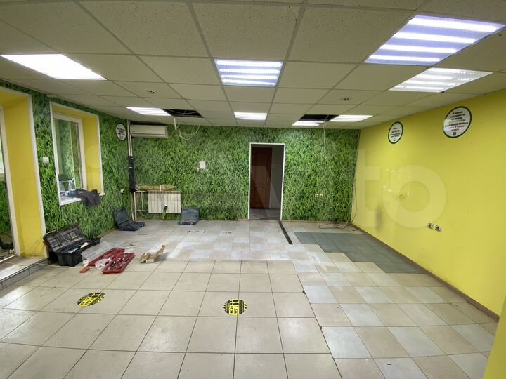 Торговая площадь, 67 м²