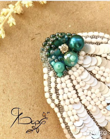 Брошь ручной работы цветок