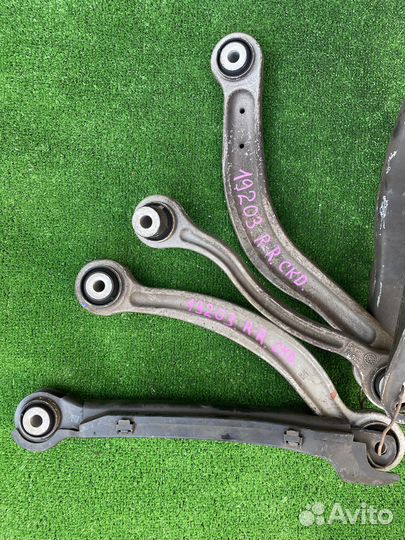 Рычаги зад Mercedes w205 право