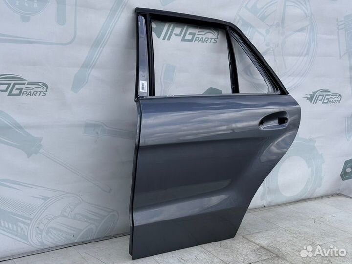 Дверь задняя левая Mercedes-Benz Gle W166