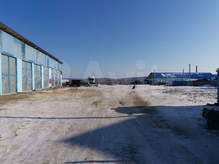 Машиноместо, > 30 м²