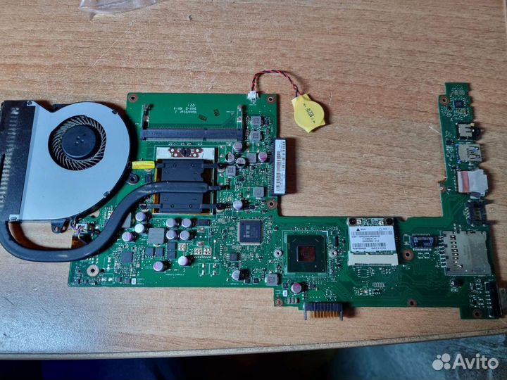 Материнские платы компьютеров и ноутбуков