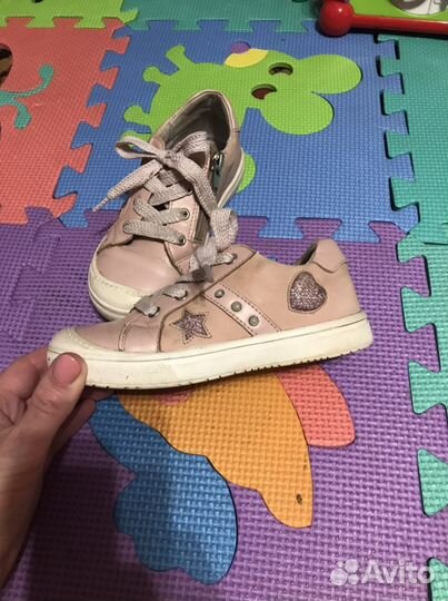 Кроссовки для девочки 27 размер