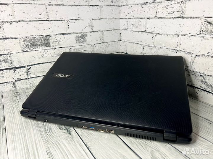 Офисный ноутбук Acer