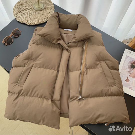 Женский пуховый жилет, стиль весна-лето 2025