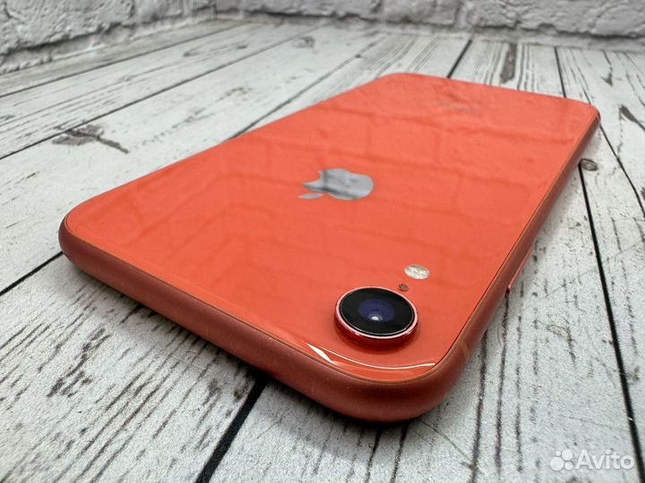 iPhone Xr, 64 ГБ