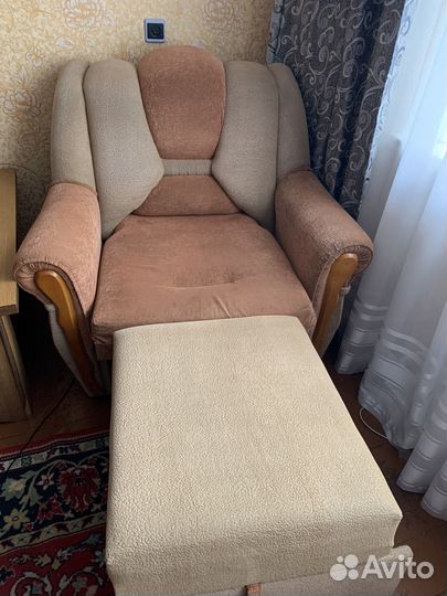 Угловой диван, кресло -кровать, кресло