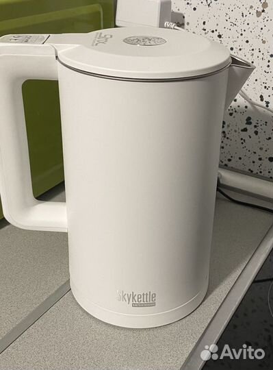 Электрический чайник Redmond