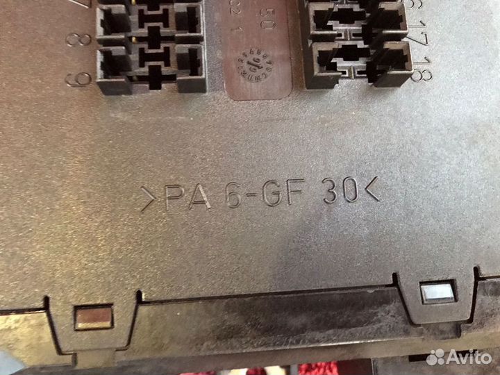 Блок предохранителей vito w638