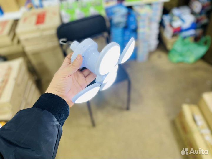 Уличный фонарь с датчиком движения