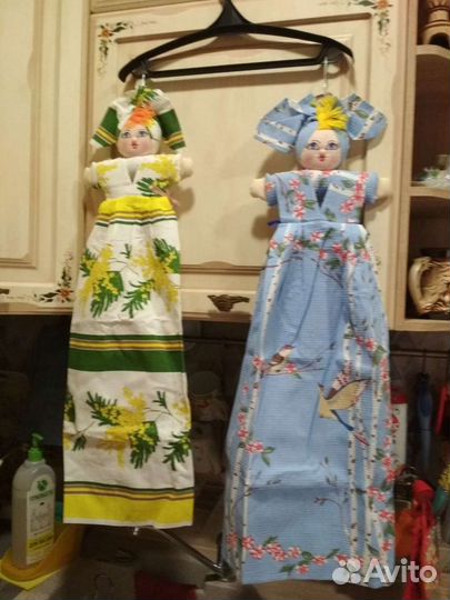 Новые кухонные полотенца на плечиках