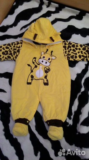 Комбинезон осень-весна 6-12 мес.Курточка 3-6 мес