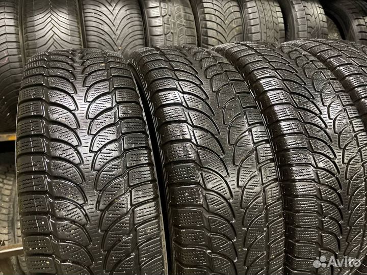 Bridgestone Blizzak LM-80 215/70 R16