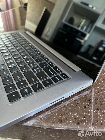 Ноутбук Xiaomi Mi Notebook Pro 15.6