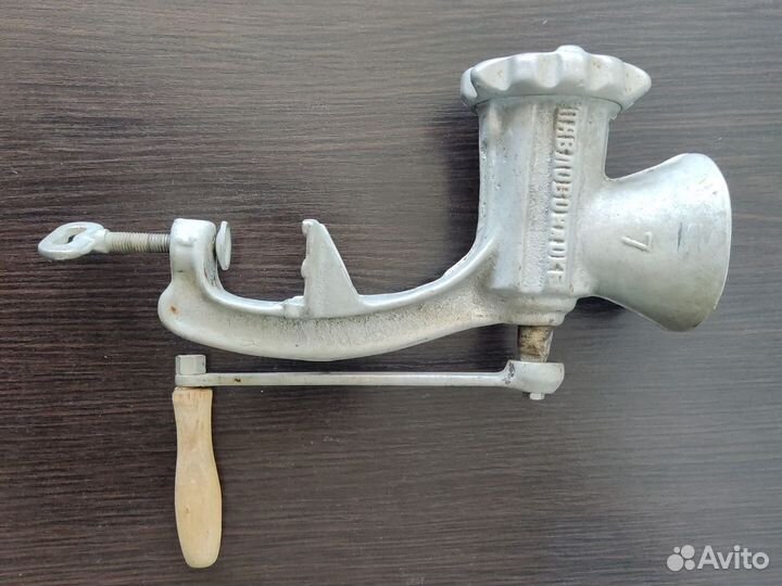 Мясорубка ручная СССР чугунная