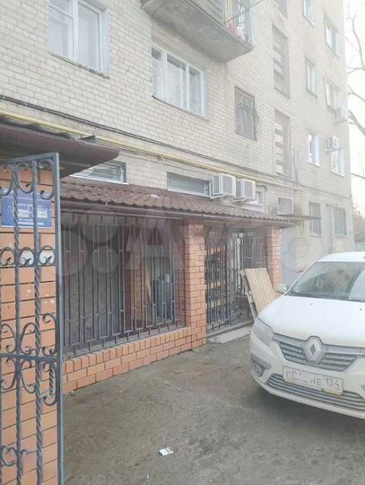 Помещение (доля 1/2), 381.7 м²