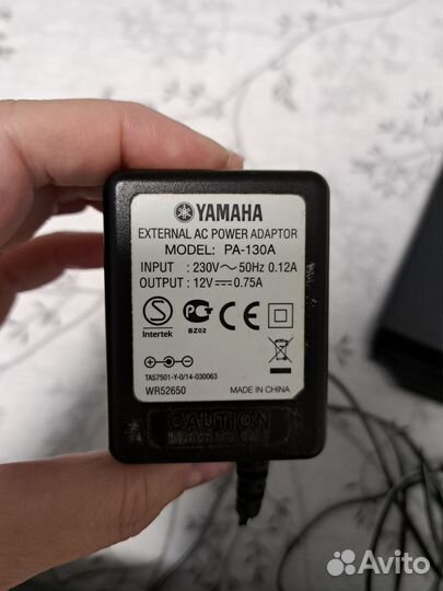 Синтезатор yamaha PSR- r200