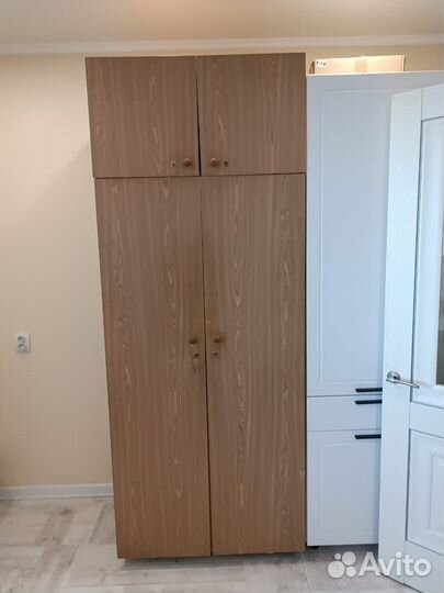 Шкаф распашной