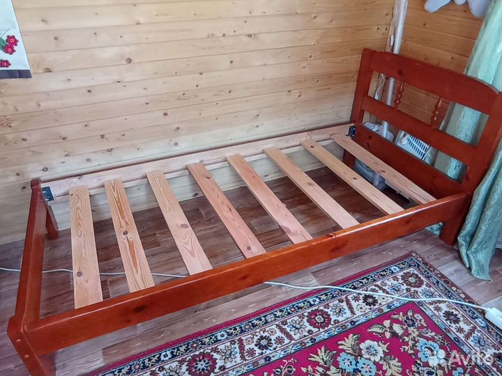 Кровать (торг уместен)