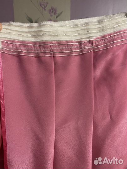 Ламбрекен из атласной ткани