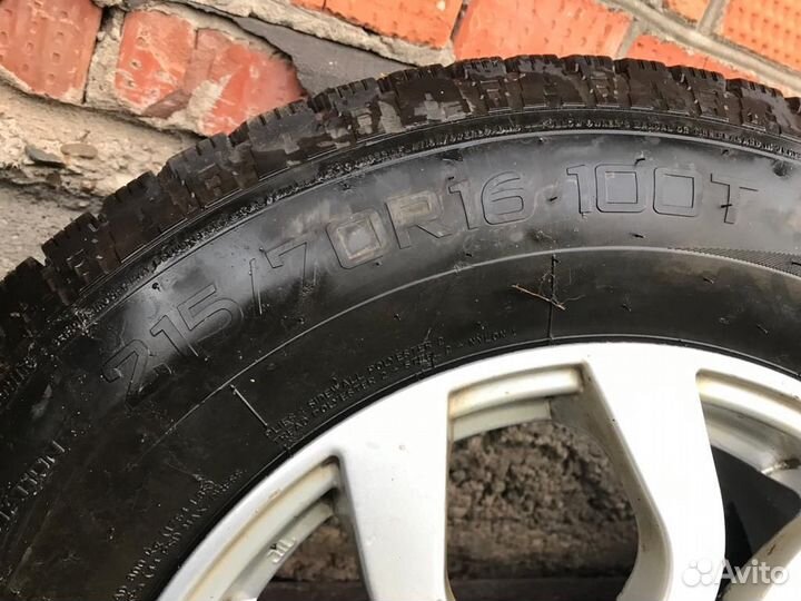 Nankang SW-8 Ice Activa 215/70 R16