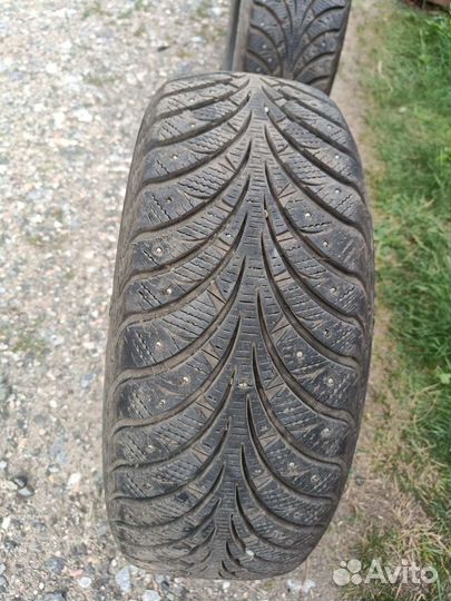 Goodyear UltraGrip Extreme 195/65 R16 87T