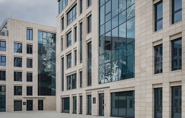 4-к. квартира, 90 м², 4/6 эт.