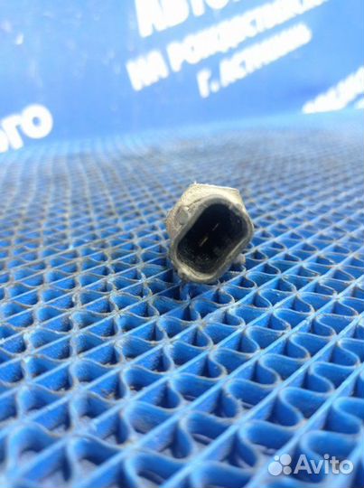 Датчик температуры Opel Astra H купе Z18XER 2005