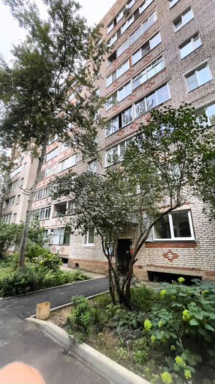 2-к. квартира, 42 м², 1/9 эт.