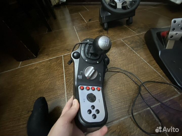Руль Logitech g25 Racing wheel