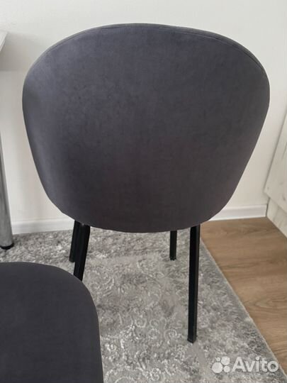 Стулья серые