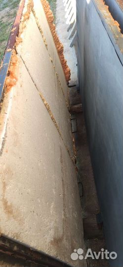 Продам гаражные металлические ворота