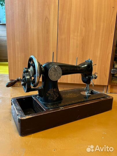 Швейная машинка зингер подольск