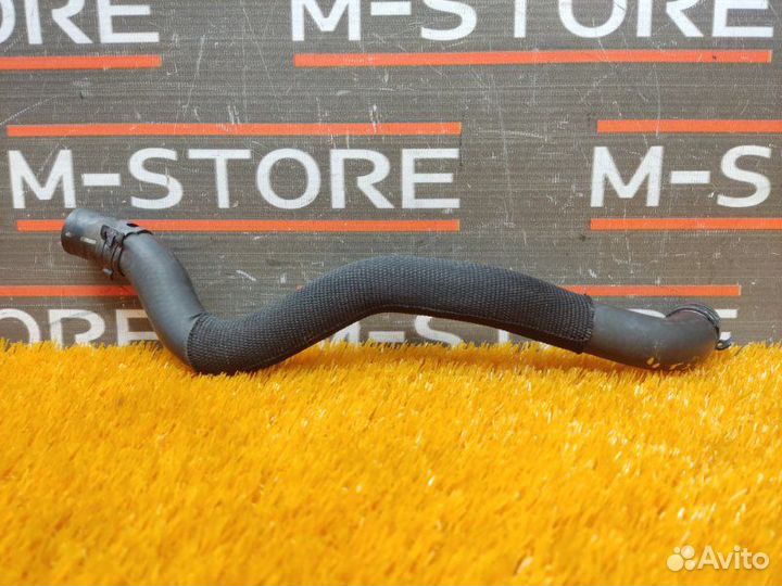 Патрубок системы охлаждения Mercedes-Benz C-Class